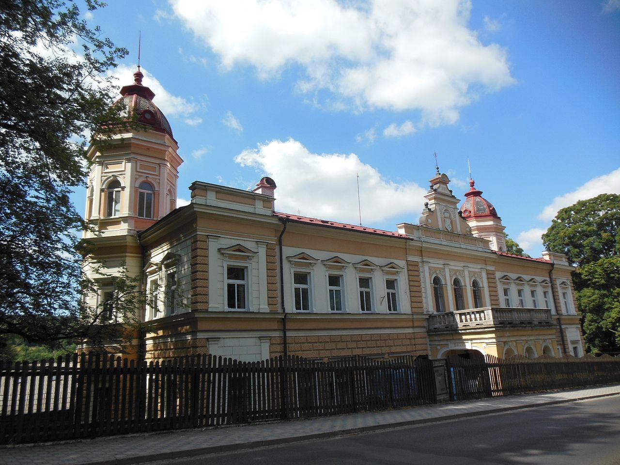Neues Schloss Nejdek
