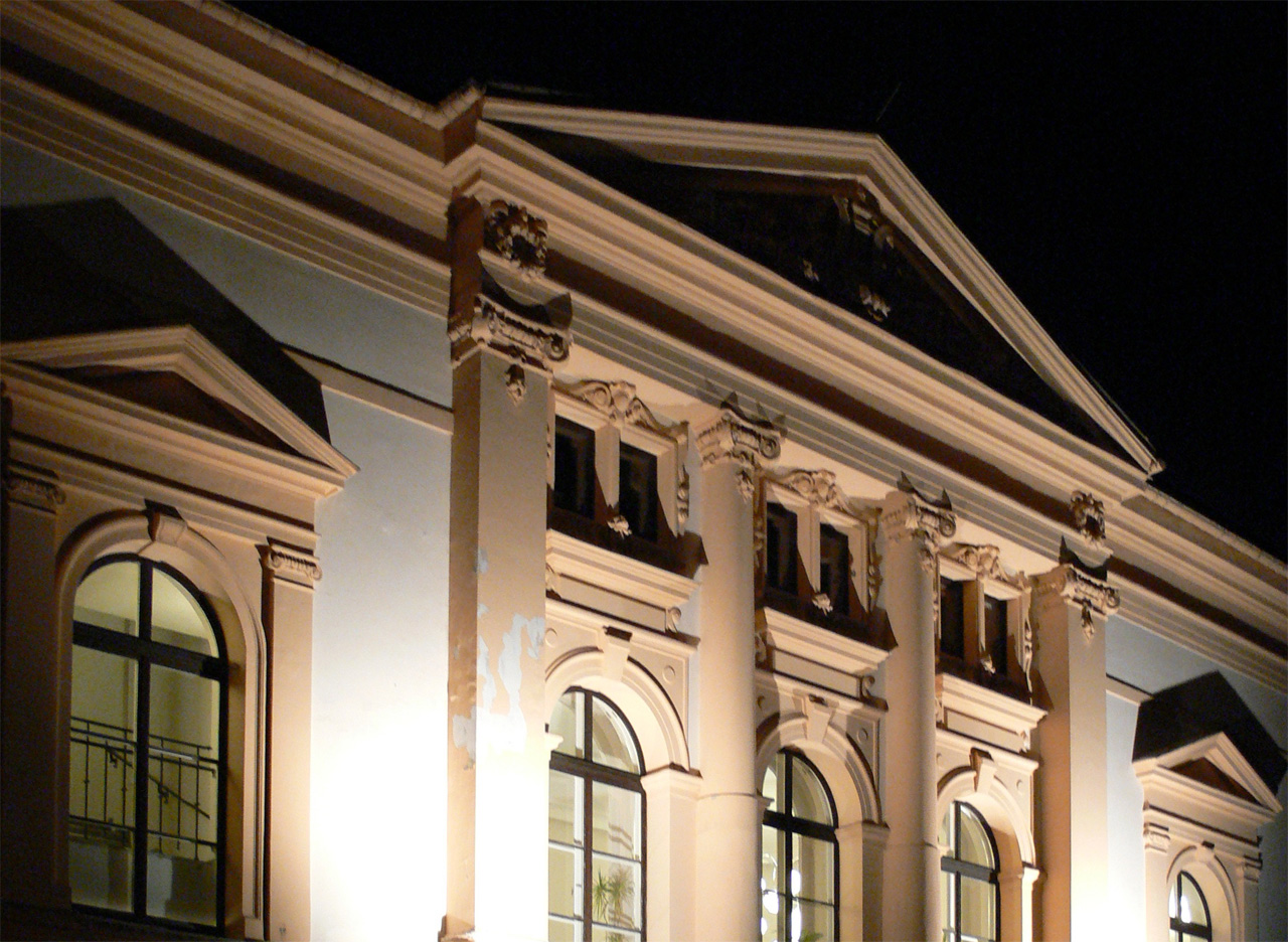 Eduard-von-Winterstein-Theater