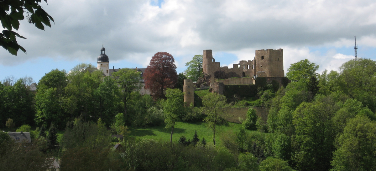 Burgruine und Schloss Frauenstein