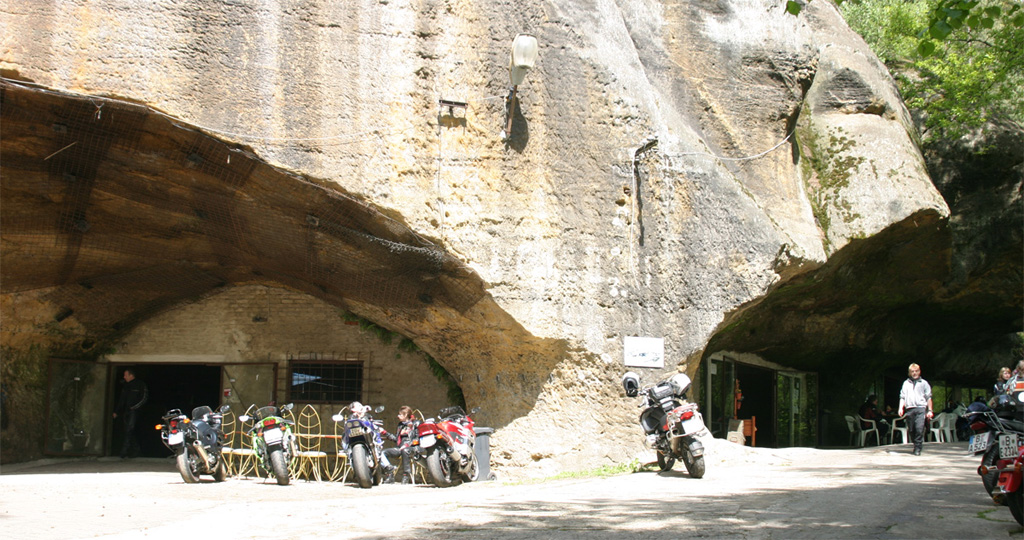 Motorradhöhle / Bikerhöhle / Teufelshöhle