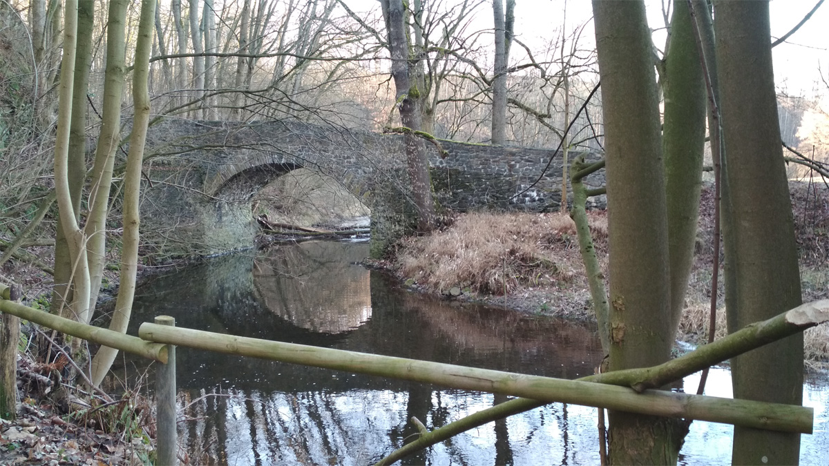 Steinbogenbrücke über die Striegis